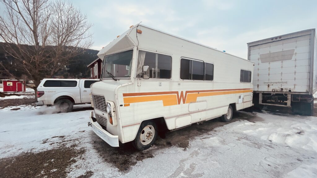 1977 Winnebago Brave D26RT